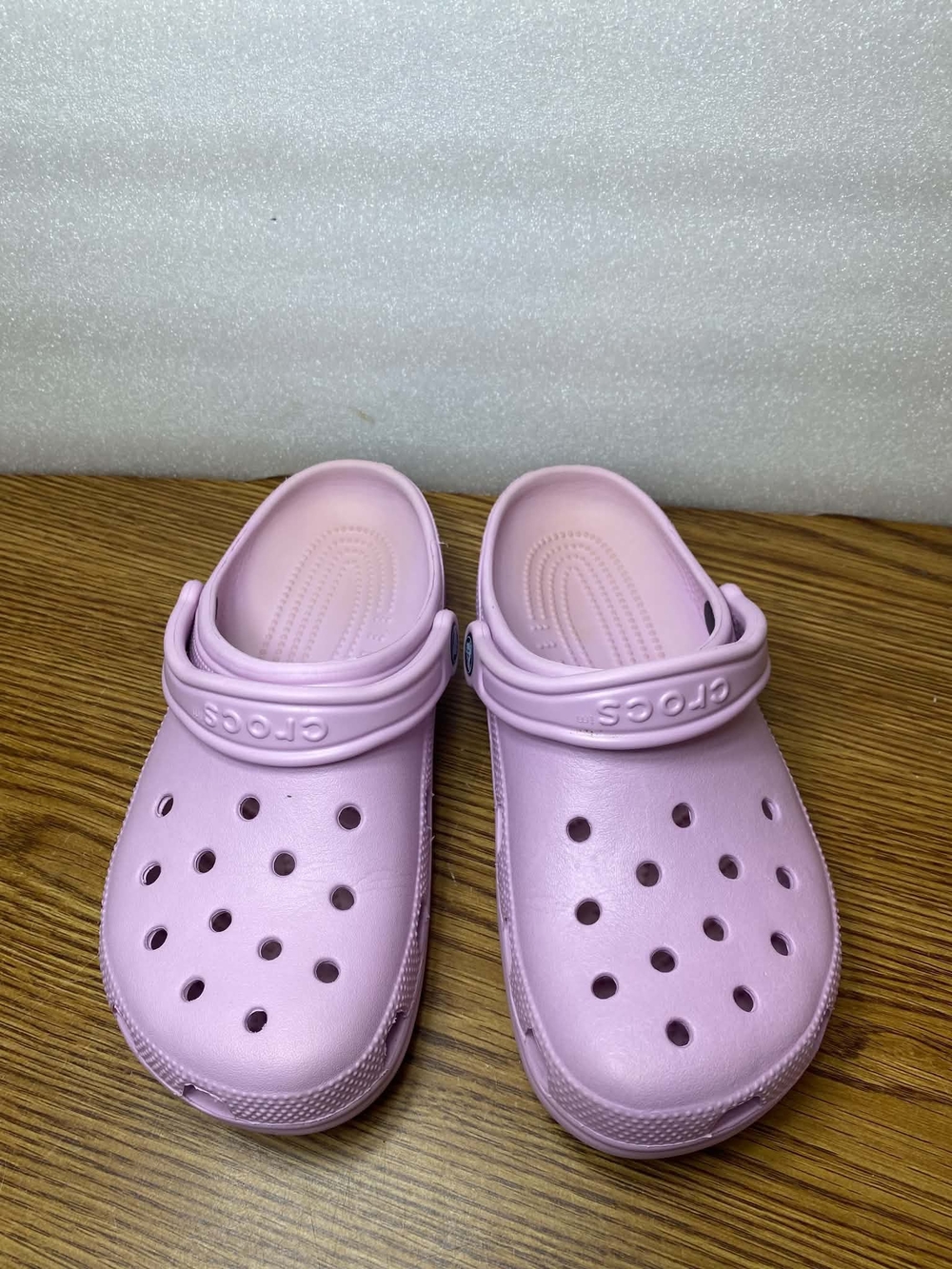 Crocs Women's Classic Clog Slip On Casual Comfort Pink Size 8M Lightweight